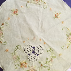Vintage doily white embroidery crochet